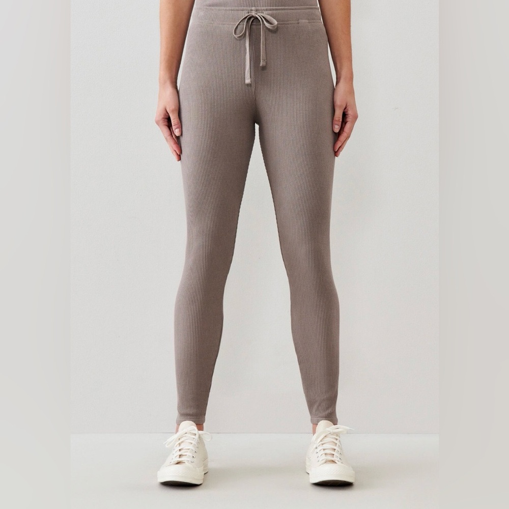 Roots | Taupe Ribbed Pants